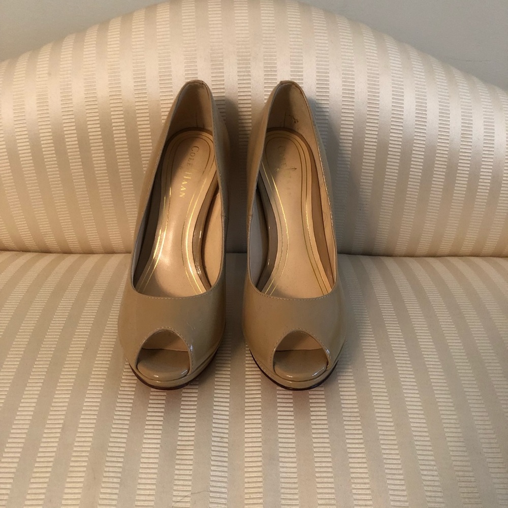 Cole Haan Nike Air nude peep toes, size 5